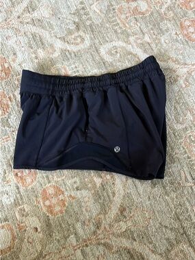 Lululemon Hotty Hot Shorts Sz 8 Black